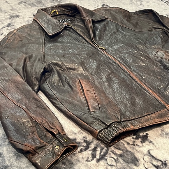 Perry Ellis Leather Jacket - Medium - Picture 2 of 13